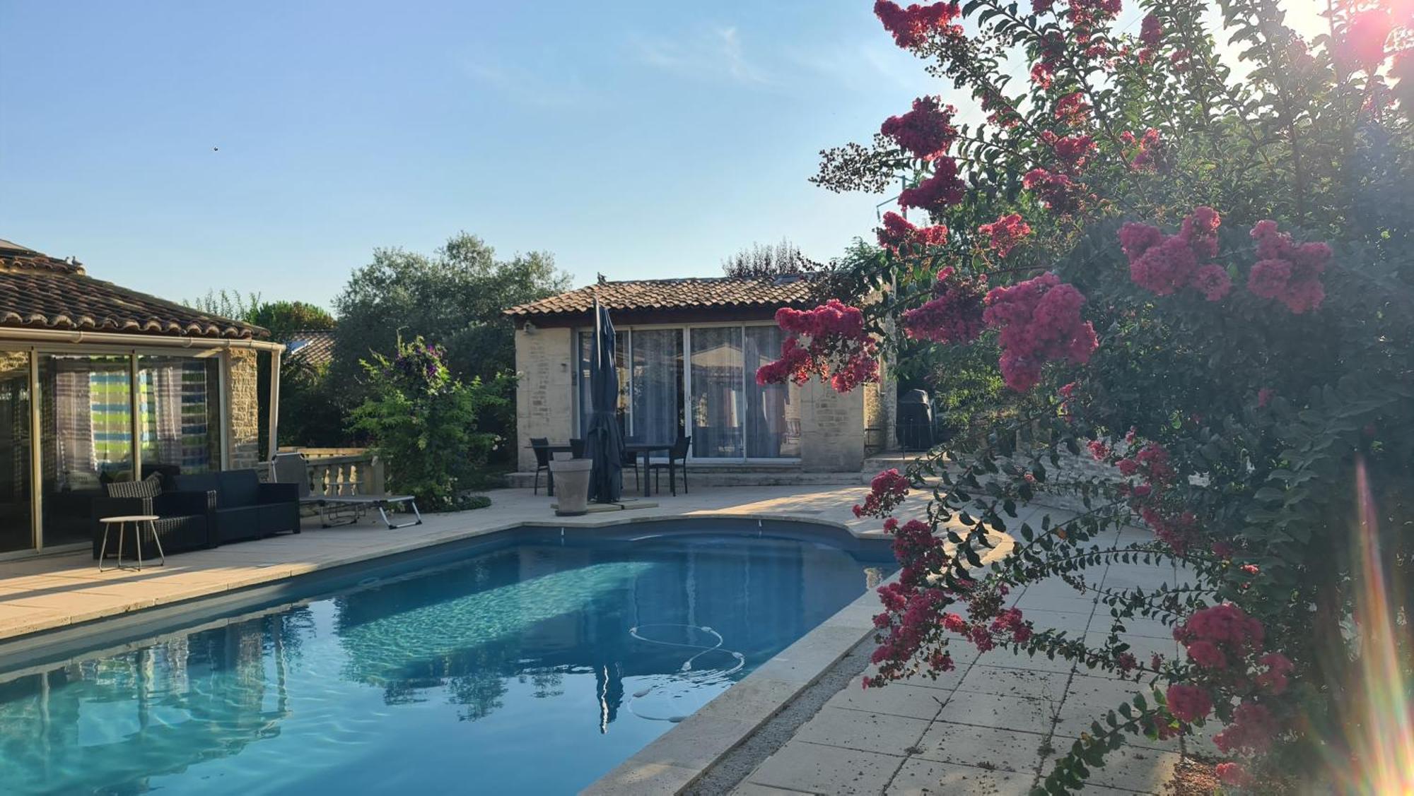 Appartements Dans Villa Privee Avec Piscine, Jardin, Parking Clos, Wifi, Climatisation Мейрей Екстер'єр фото