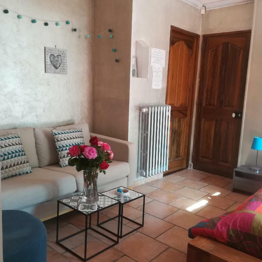Appartements Dans Villa Privee Avec Piscine, Jardin, Parking Clos, Wifi, Climatisation Мейрей Екстер'єр фото